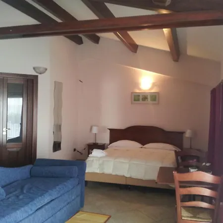 Hotel Ginevra De Charme Acireale